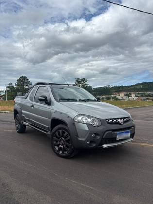 FIAT STRADA 1.8 MPI ADVENTURE CE 16V FLEX 2P MANUAL FIAT STRADA 1.8 MPI ADVENTURE CE 16V FLEX 2P MANUAL